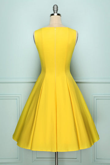 Vestido amarelo com botões